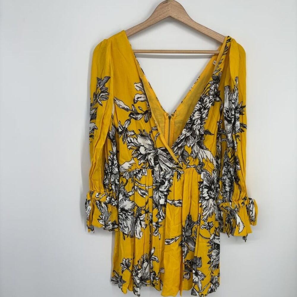 Alice + Olivia Sleeve Mini Dress in Multicolor